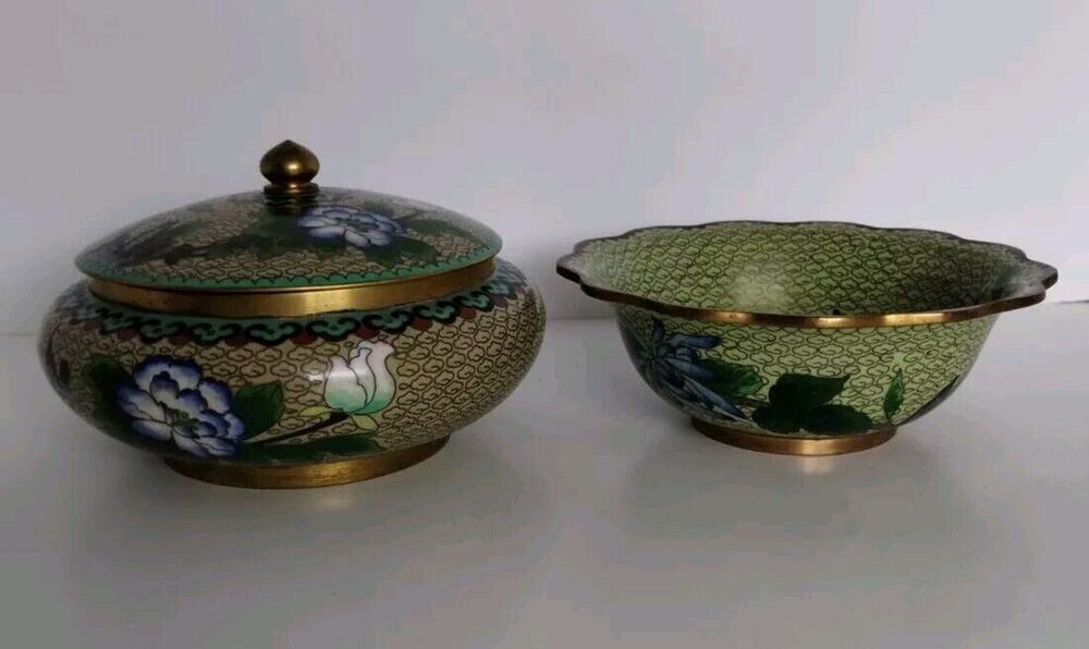 Antique Chinese Cloisonne Enamel Powder Jar With Lid and Bowl